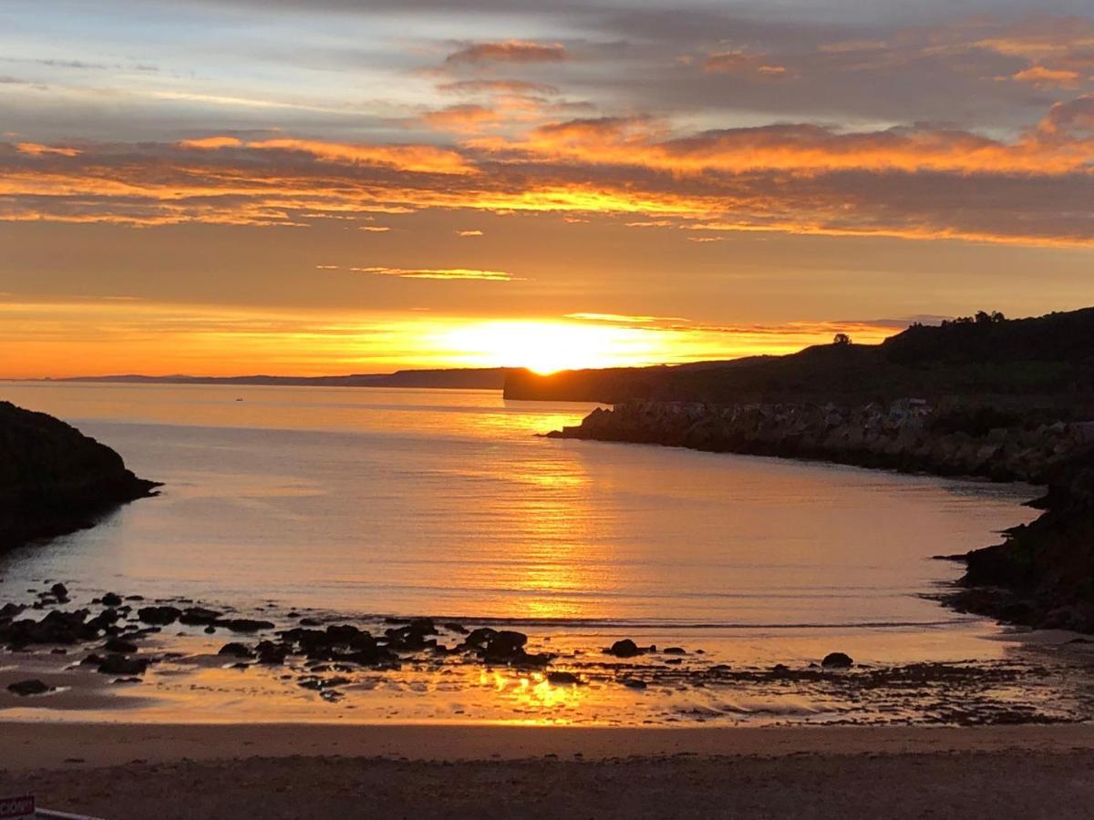 Babilonia, Apartamento En Llanes Tranquilo Y Centrico A 150M De La Playa Del Sablon Luaran gambar